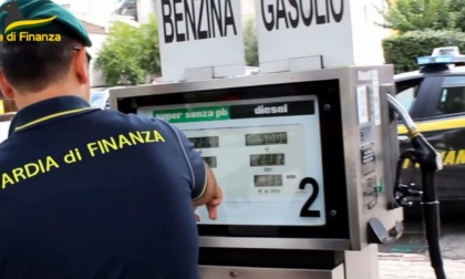 Prezzi carburante: in Piemonte una sessantina di controlli in 15 giorni, 14 le violazioni nel torinese