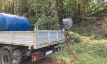 Emergenza idrica a Morbello: la Protezione Civile consegna acqua alla popolazione