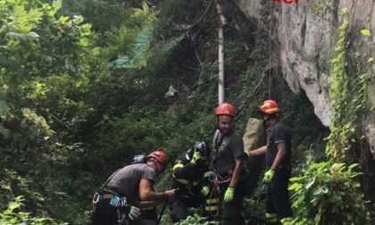 Precipita in un dirupo a Gavi, salvato un uomo dai Vigili del Fuoco