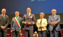 Ammiraglio Cavo Dragone al premio Torre d'Oro spiega come si cerca un leader