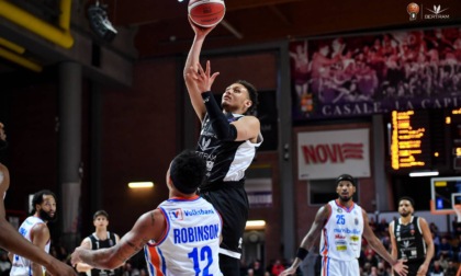 Derthona Basket, quinto tonfo consecutivo in Lba per mano di Napoli