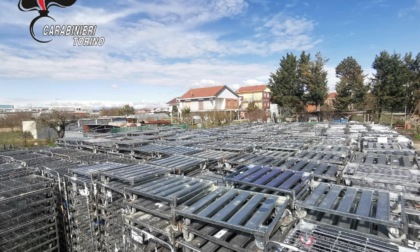 Torino, spariscono carrelli da un supermercato: i Carabinieri ne recuperano 670