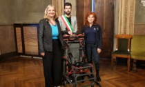 Alessandria: “Ave Nahele” dona una sedia motorizzata per persone con disabilità