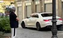 Autista Mercedes fermato ad Alessandria: controlli per stabilire la regolarità in Italia