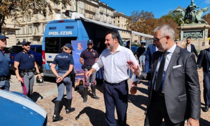 Salone dell'Auto a Torino: il ministro Salvini visita lo stand della Polizia di Stato