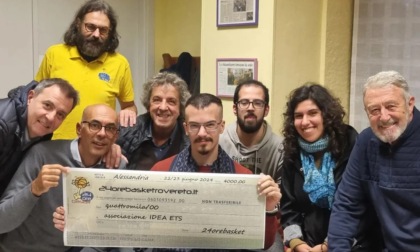 Donati 4 mila euro all'associazione Idea grazie alla "24 ore di basket" di Borgo Rovereto