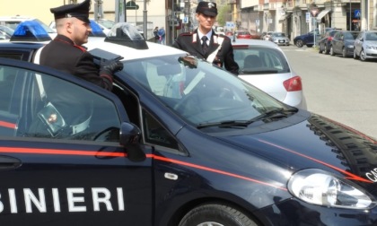 Controlli nel centro di Canelli: denunciato un uomo per l'aggressione di un anziano