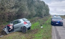 Pomaro Monferrato: 77enne perde il controllo dell'auto e finisce fuori strada