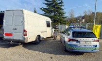 La Polizia di Alessandria ferma un furgone che percorre contromano l’A26