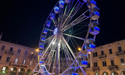 Alessandria, oggi alle 15 l'inaugurazione della ruota panoramica in p.zza Garibaldi